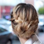 На фото: красивые прически на длинные волосы —  прическа в виде пучка.