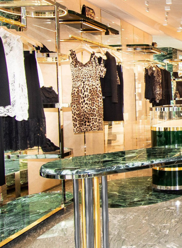 Стефано Габбана покидает пост президента Dolce & Gabbana на фоне долгов